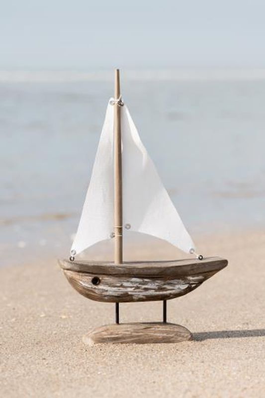 IB Laursen Skip m/hvitt seil og hvitt skrog Nautico