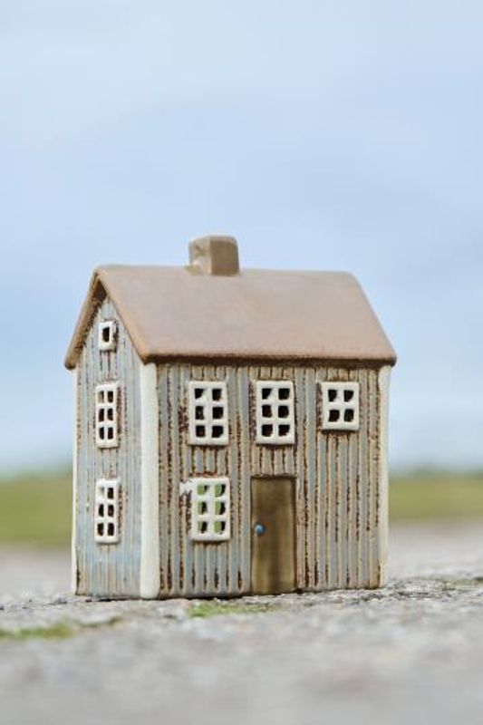 IB Laursen Hus Visby brun dør for telys