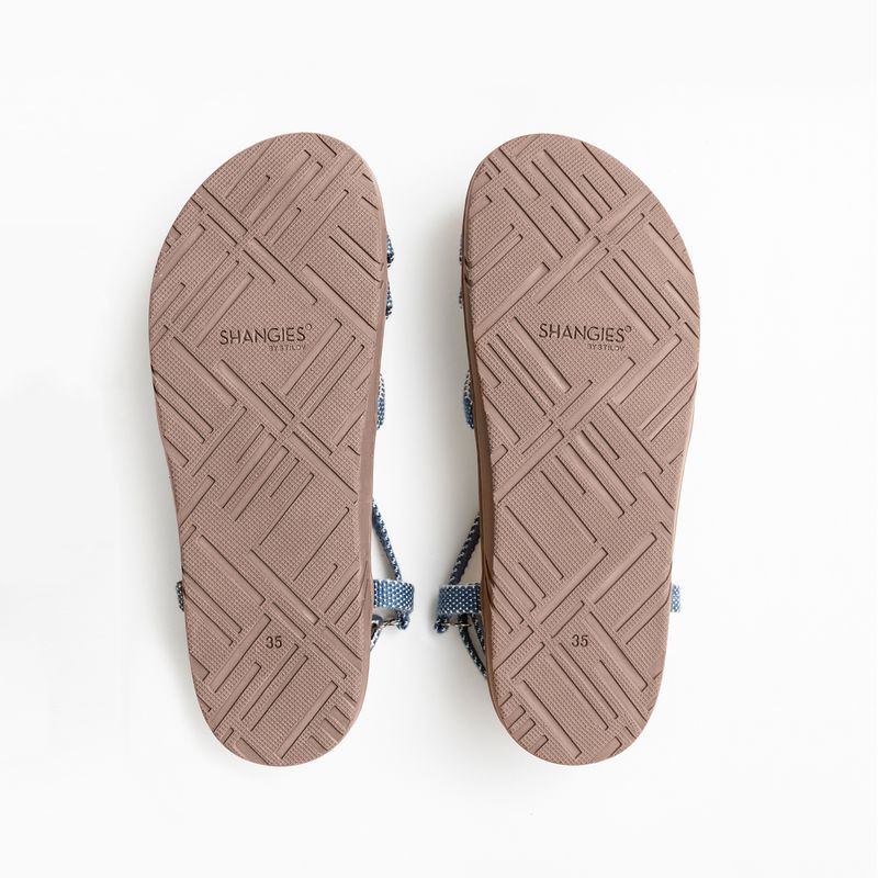 Shangies Barn Blue dots